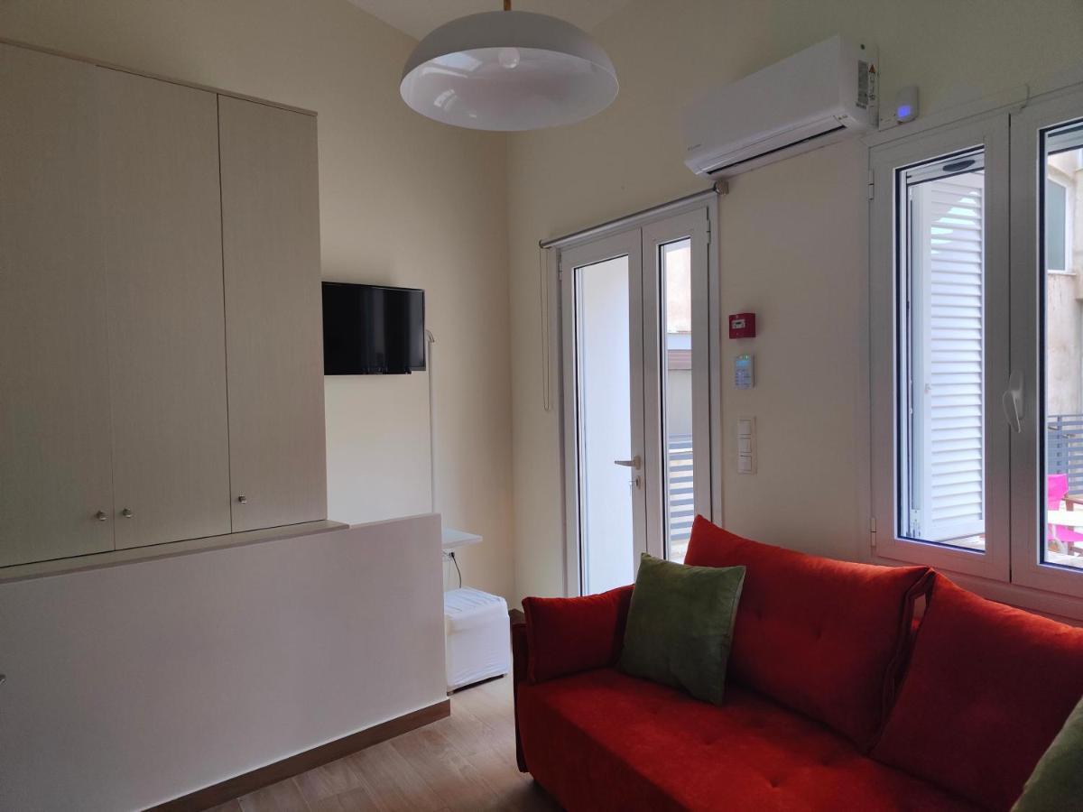 Litseli Apartment Атина Екстериор снимка