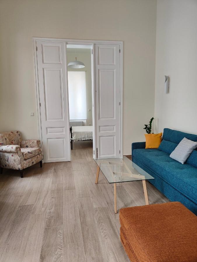 Litseli Apartment Атина Екстериор снимка