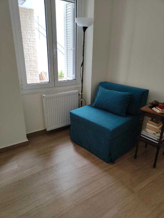 Litseli Apartment Атина Екстериор снимка
