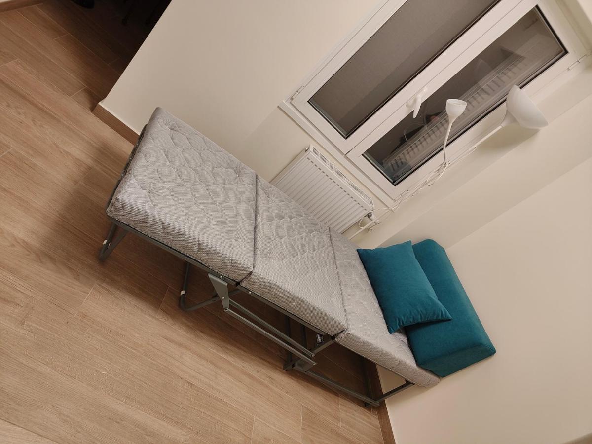Litseli Apartment Атина Екстериор снимка